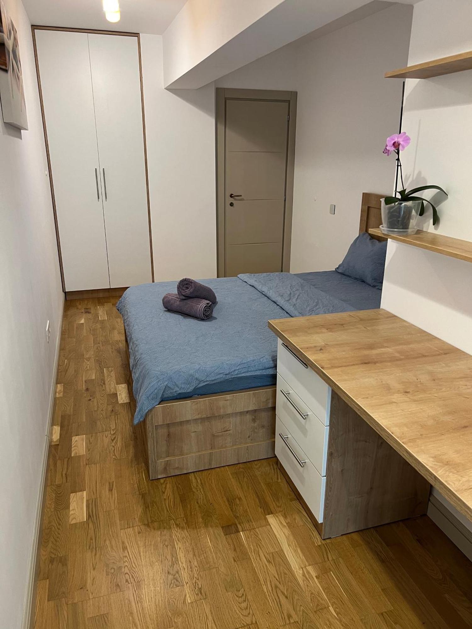 Airport Flyhub Chic Apartment Jassy Zewnętrze zdjęcie